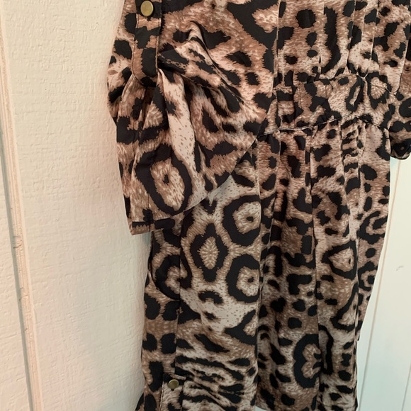Animal Print Romper - Picture 4 of 4
